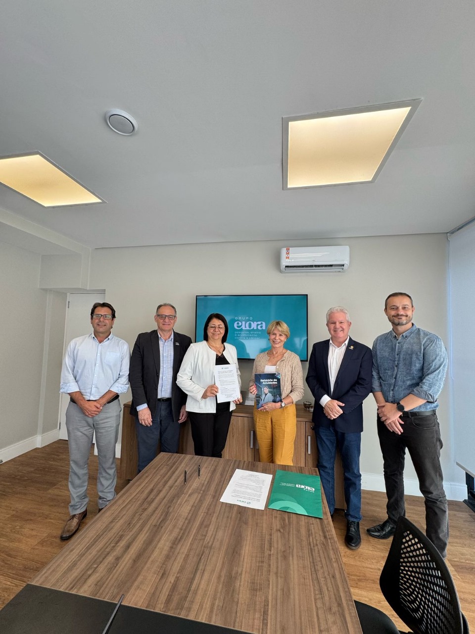 Grupo Elora firma parceria com FHESC e AHESC para expandir Pesquisa Clínica e Ensino em Santa Catarina